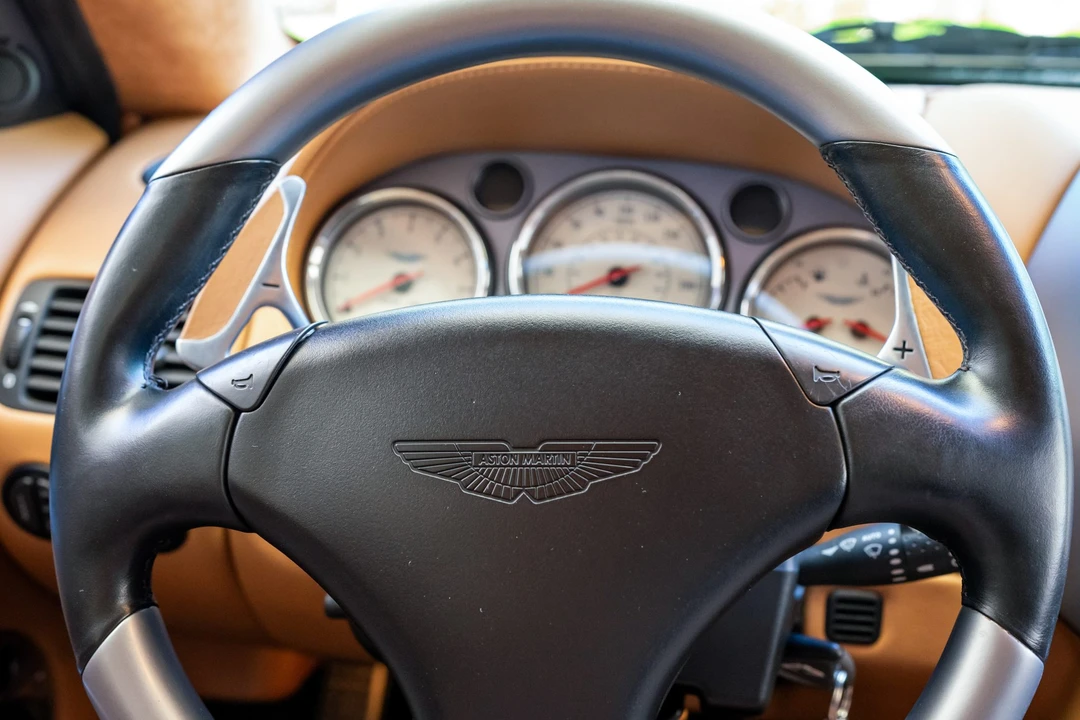 2003 Aston Martin Vanquish 1st Gen - Image 26 of 31