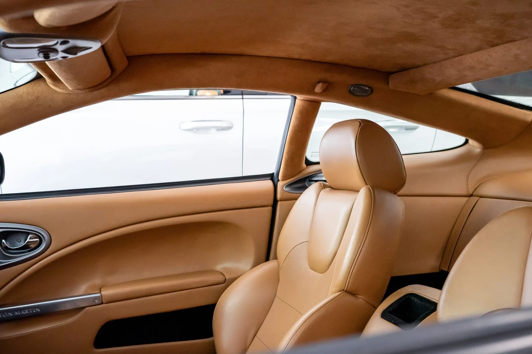 2003 Aston Martin Vanquish 1st Gen - Image 24 of 31