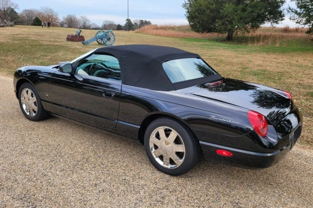 2003 Ford Thunderbird 11th Gen - Image 2 of 8