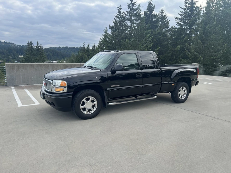 2003 GMC Sierra 2nd Gen - Image 4 of 31