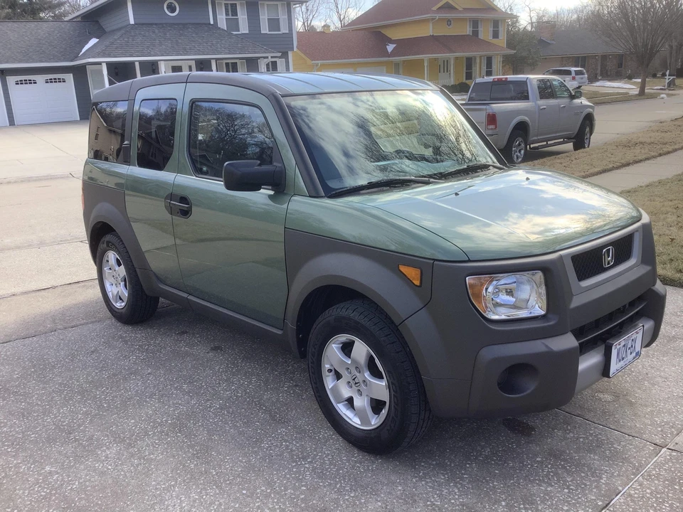 2003 Honda Element - Image 3 of 31