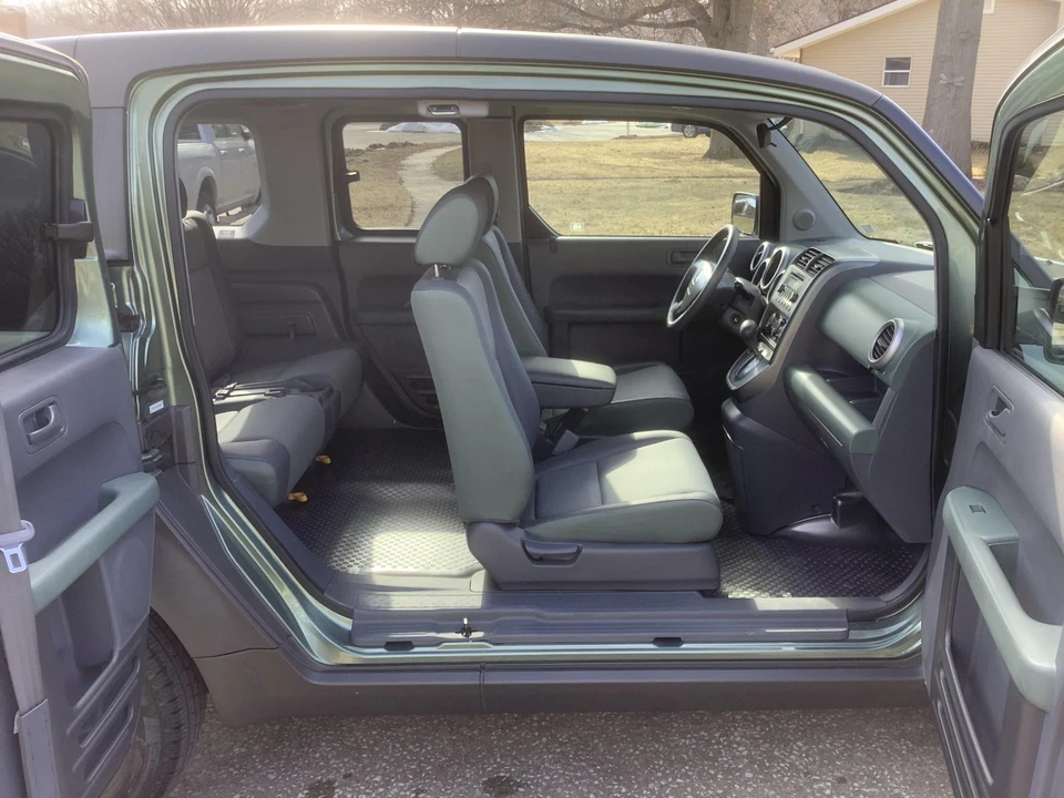 2003 Honda Element - Image 30 of 31
