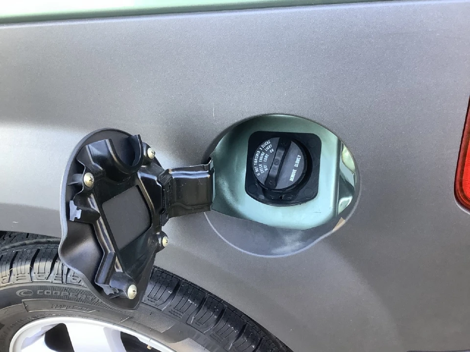 2003 Honda Element - Image 18 of 31
