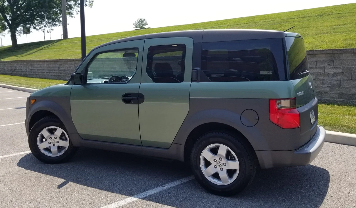 2003 Honda Element - Image 15 of 31