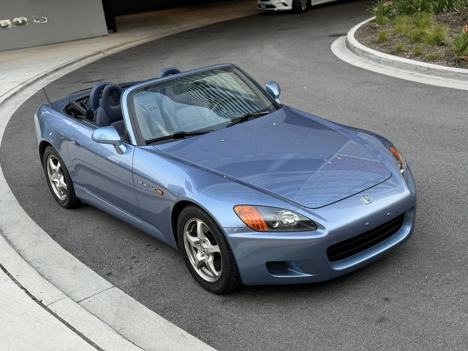 2003 Honda AP1 S2000 - Image 2 of 31