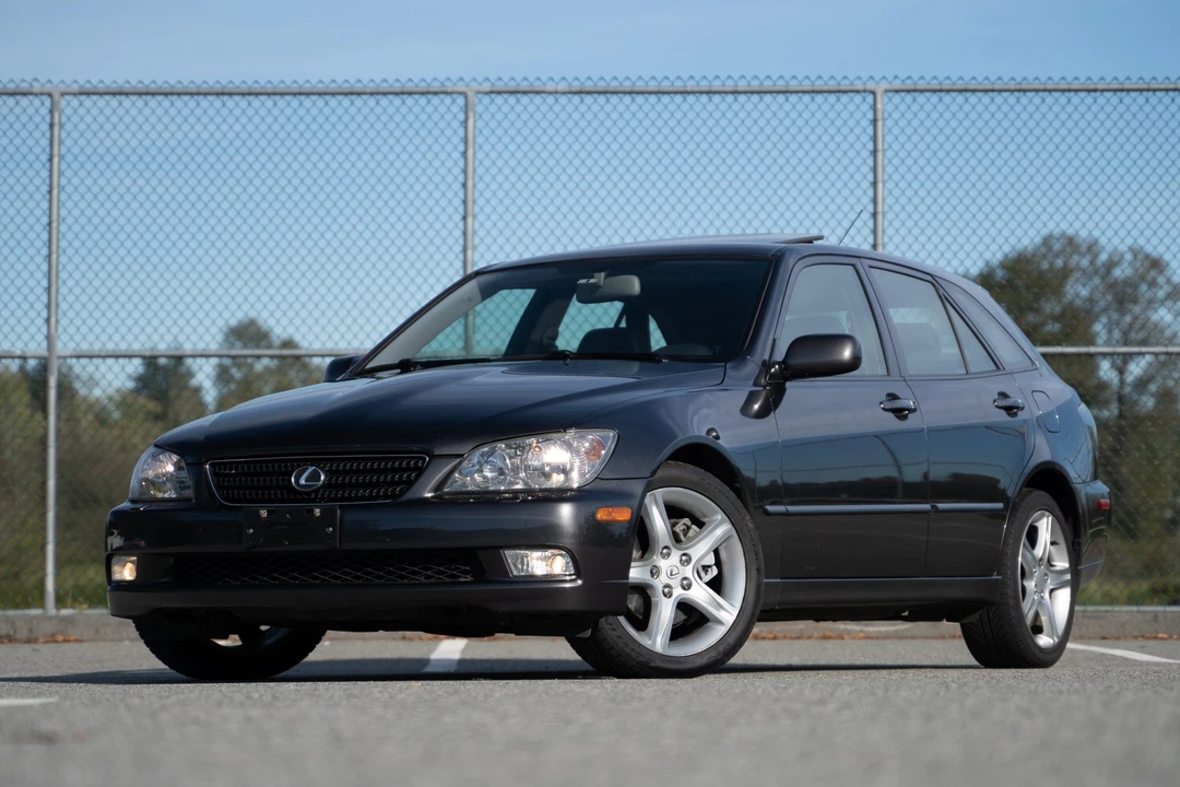2003 Lexus IS 1st Gen - Image 10 of 31
