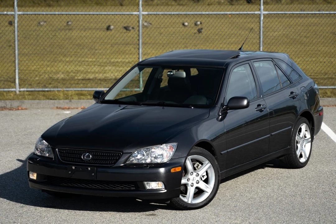 2003 Lexus IS 1st Gen - Image 12 of 31