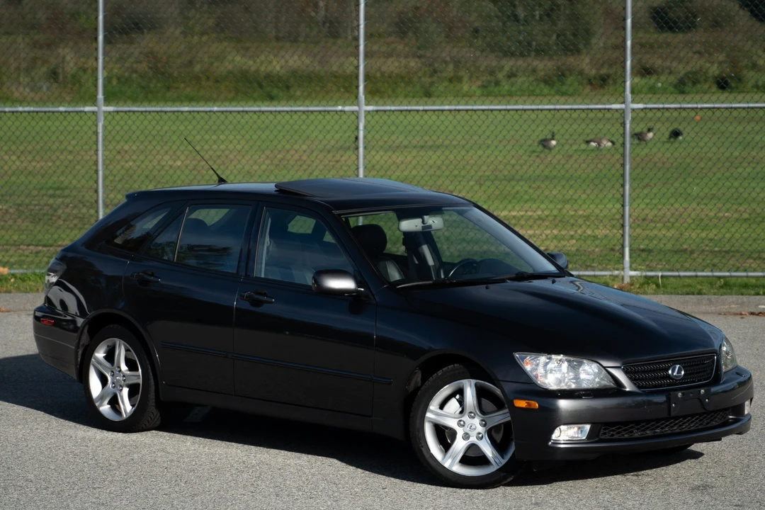 2003 Lexus IS 1st Gen - Image 28 of 31