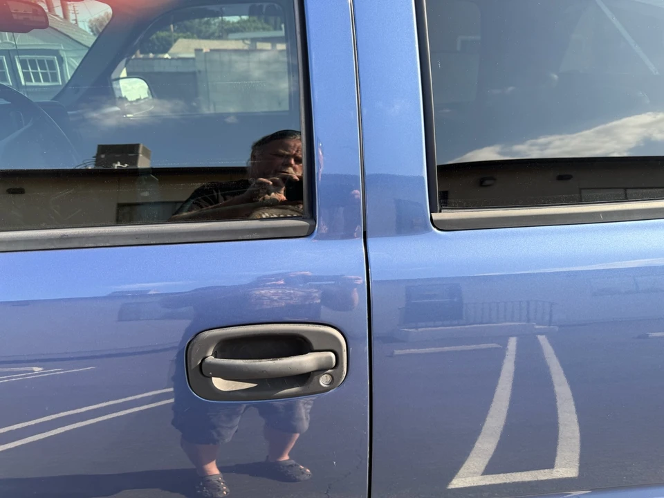 2004 Chevrolet Avalanche - Image 17 of 31