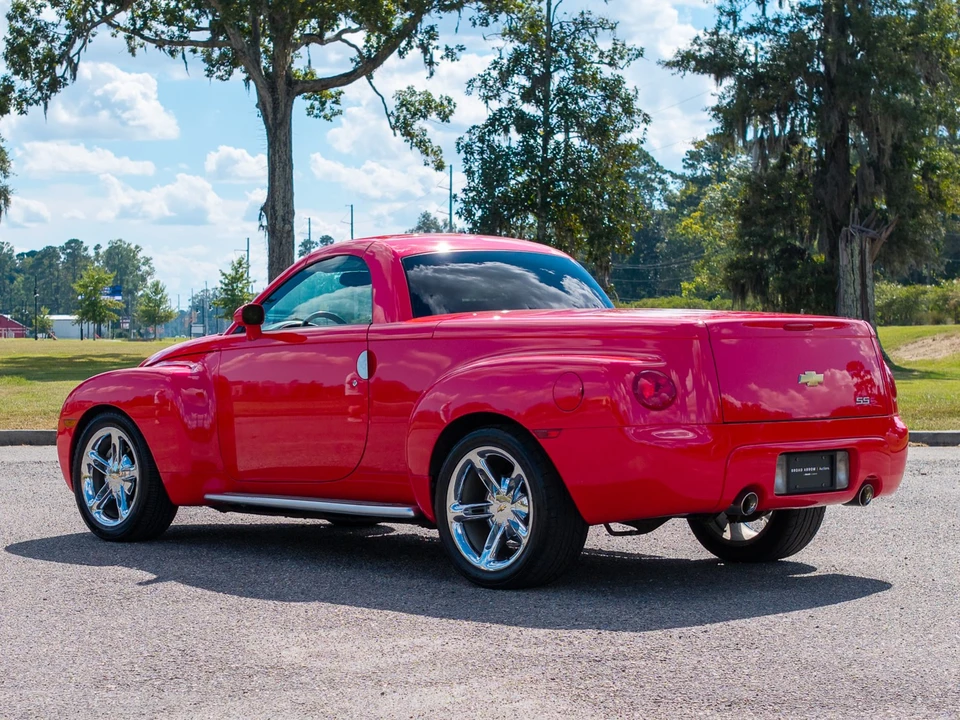 2004 Chevrolet SSR - Image 21 of 31