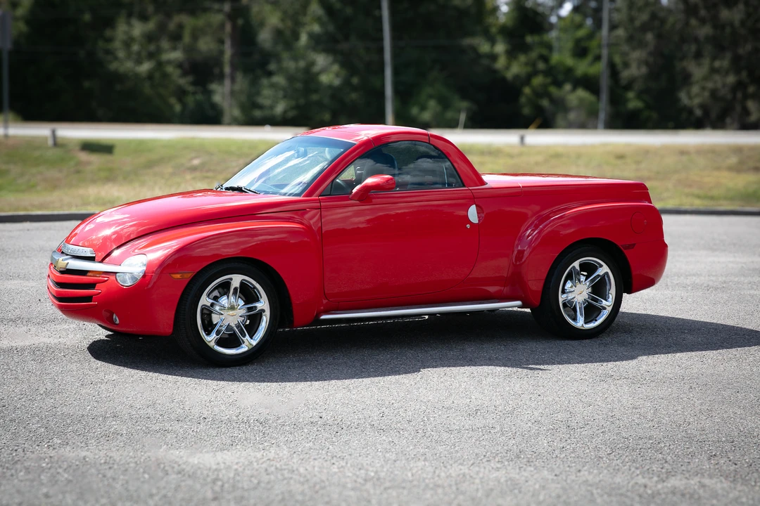 2004 Chevrolet SSR - Image 12 of 31