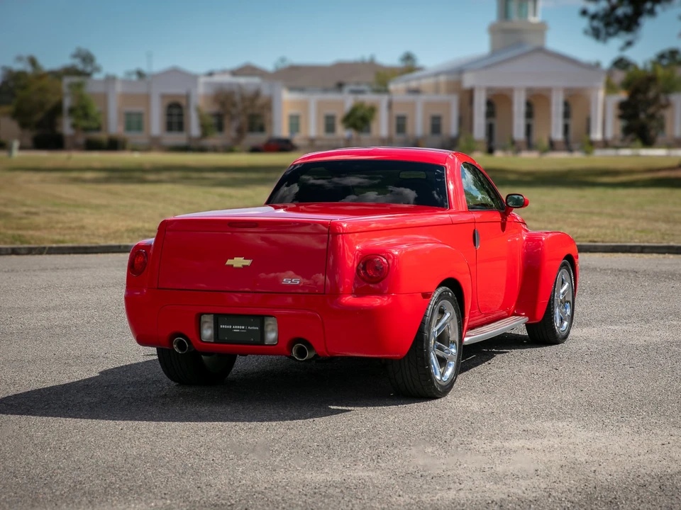 2004 Chevrolet SSR - Image 29 of 31
