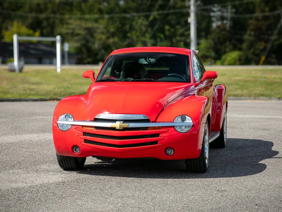 2004 Chevrolet SSR - Image 9 of 31