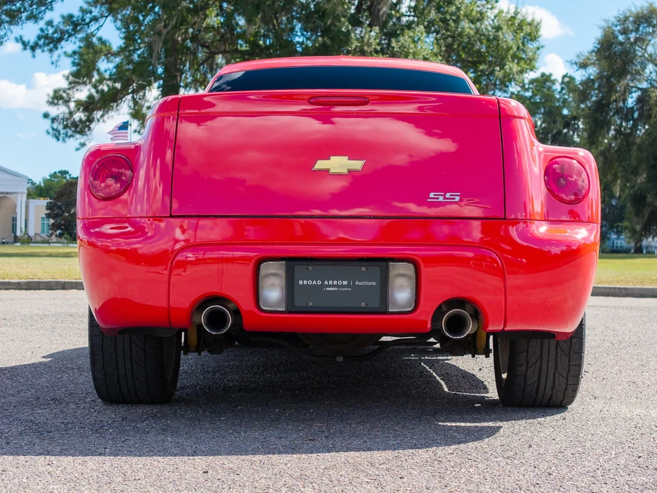 2004 Chevrolet SSR - Image 28 of 31