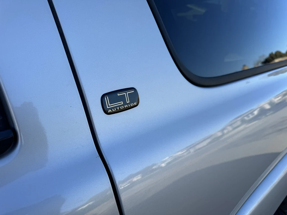 2004 Chevrolet Suburban 9th Gen - Image 22 of 31