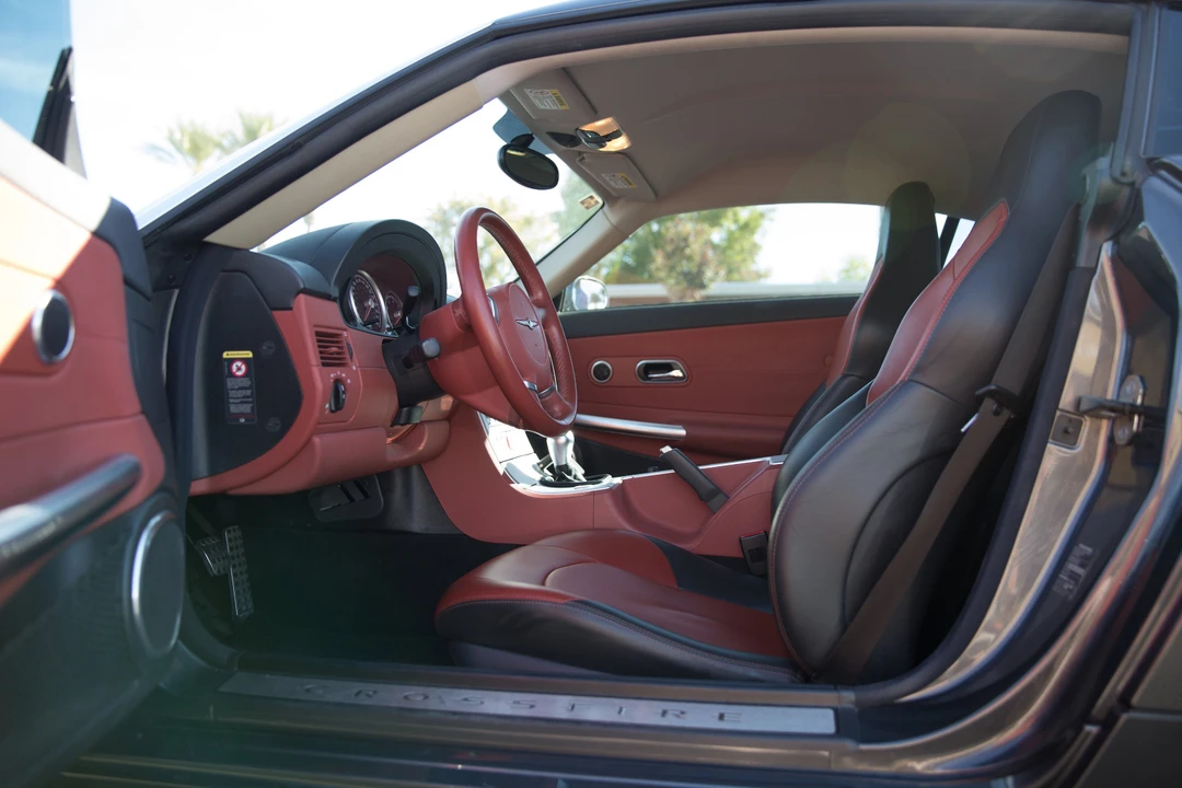 2004 Chrysler Crossfire - Image 25 of 31