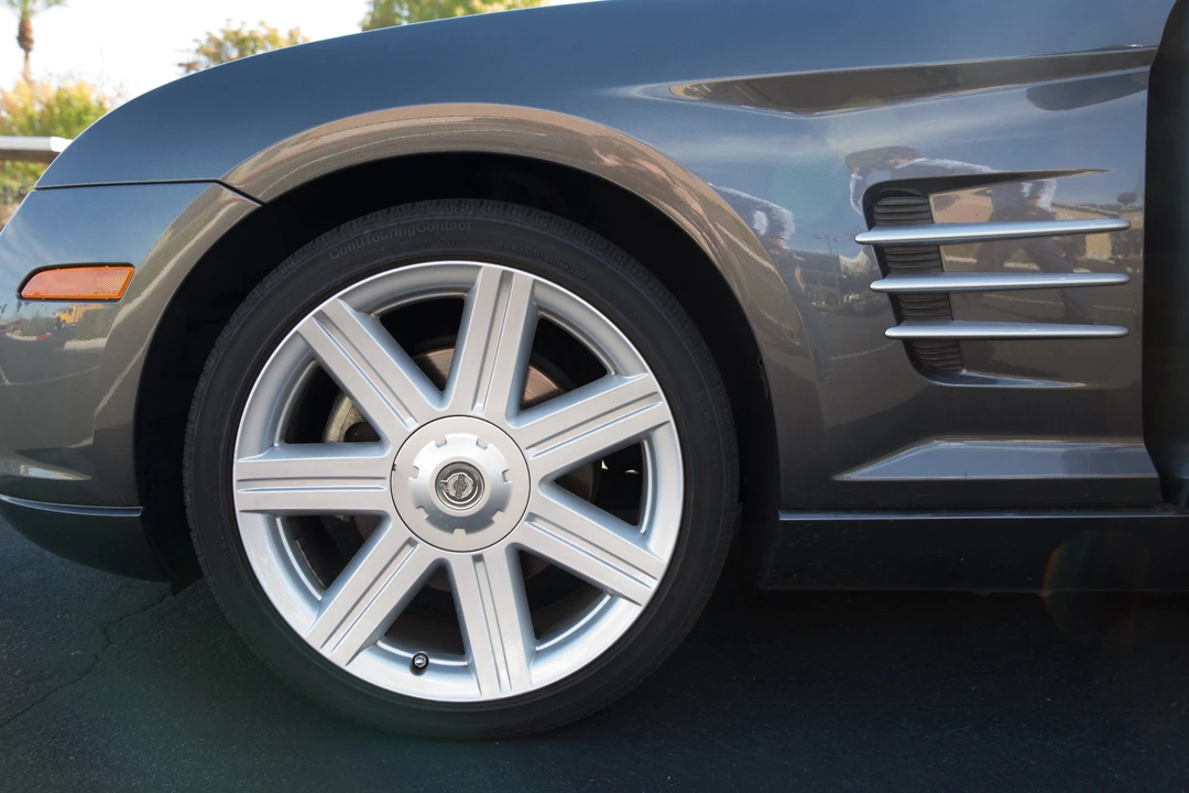 2004 Chrysler Crossfire - Image 16 of 31