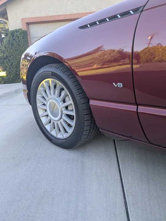 2004 Ford Thunderbird 11th Gen - Image 25 of 31