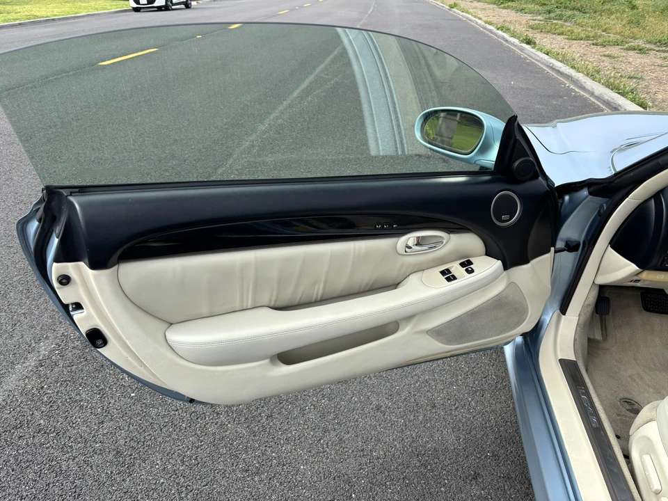 2004 Lexus SC430 - Image 30 of 31