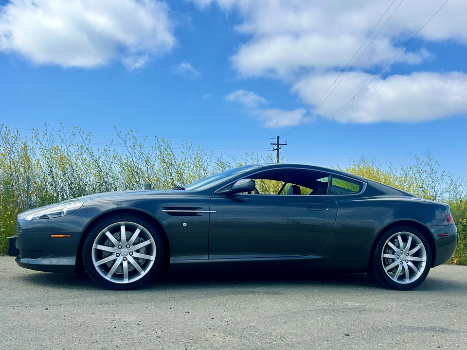 2005 Aston Martin DB9 - Image 23 of 31