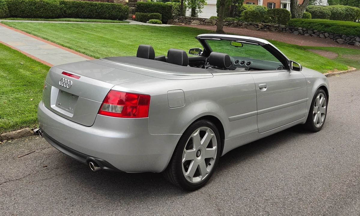 2005 Audi B6 S4 - Image 17 of 31