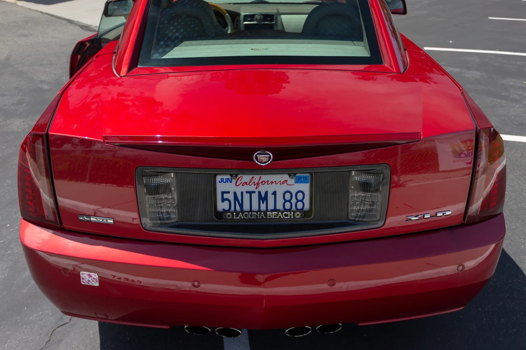 2005 Cadillac XLR - Image 25 of 31