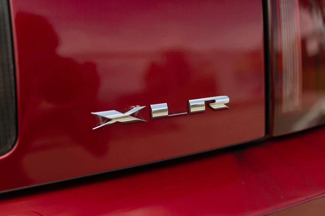 2005 Cadillac XLR - Image 27 of 31