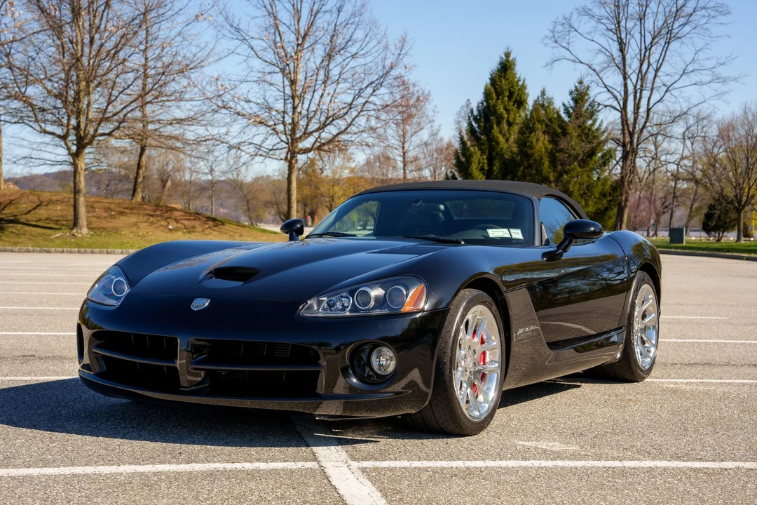2005 Dodge Viper 3rd Gen - Image 13 of 31