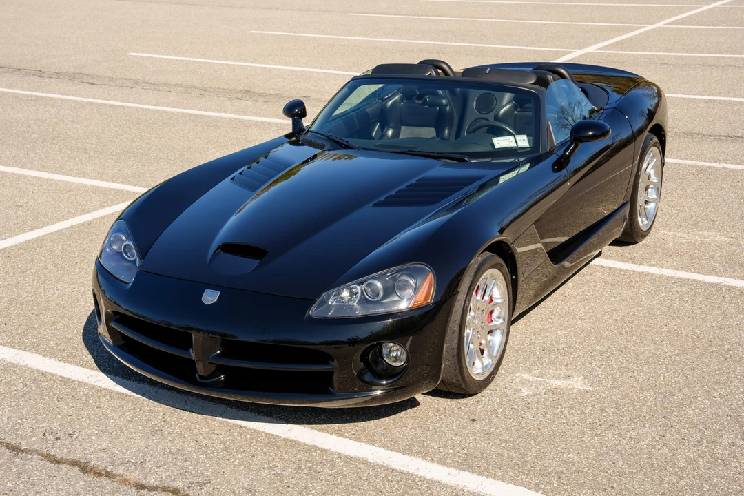 2005 Dodge Viper 3rd Gen - Image 2 of 31