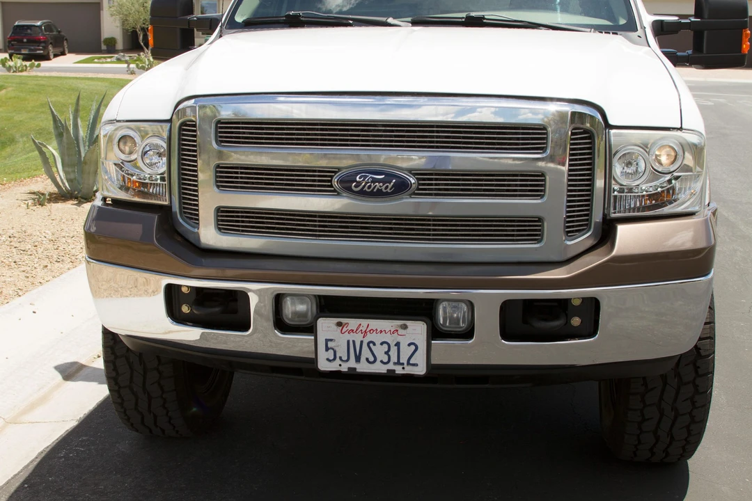 2005 Ford Excursion - Image 17 of 31