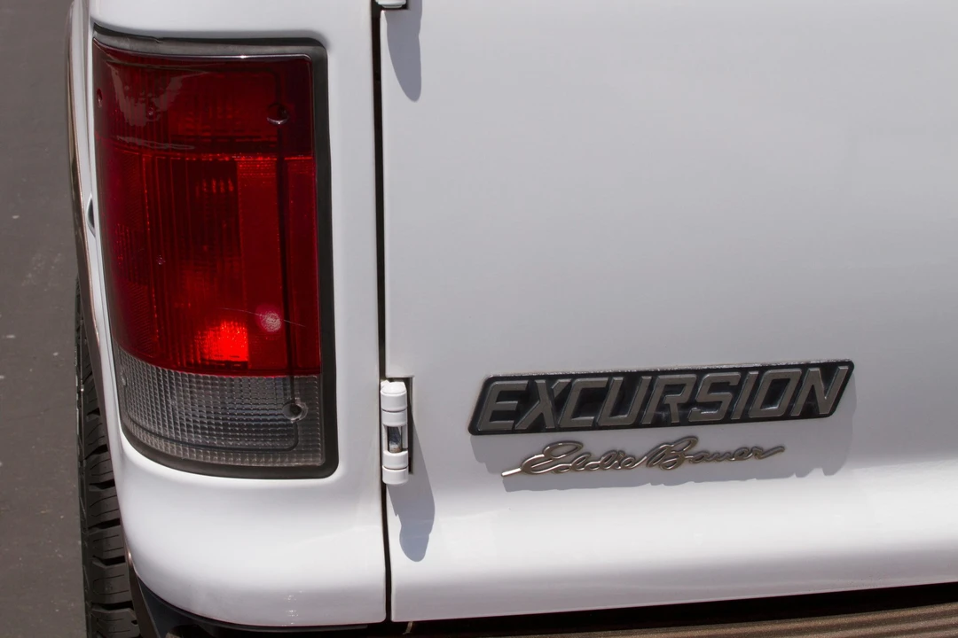 2005 Ford Excursion - Image 27 of 31