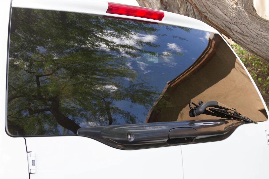2005 Ford Excursion - Image 24 of 31