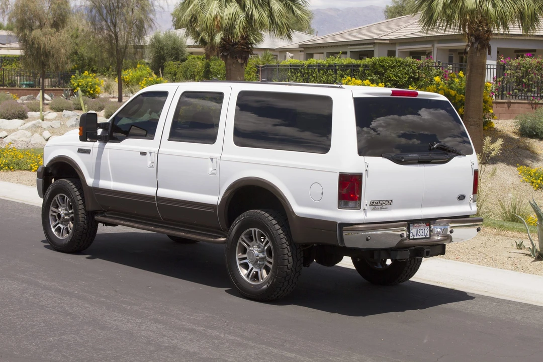 2005 Ford Excursion - Image 6 of 31
