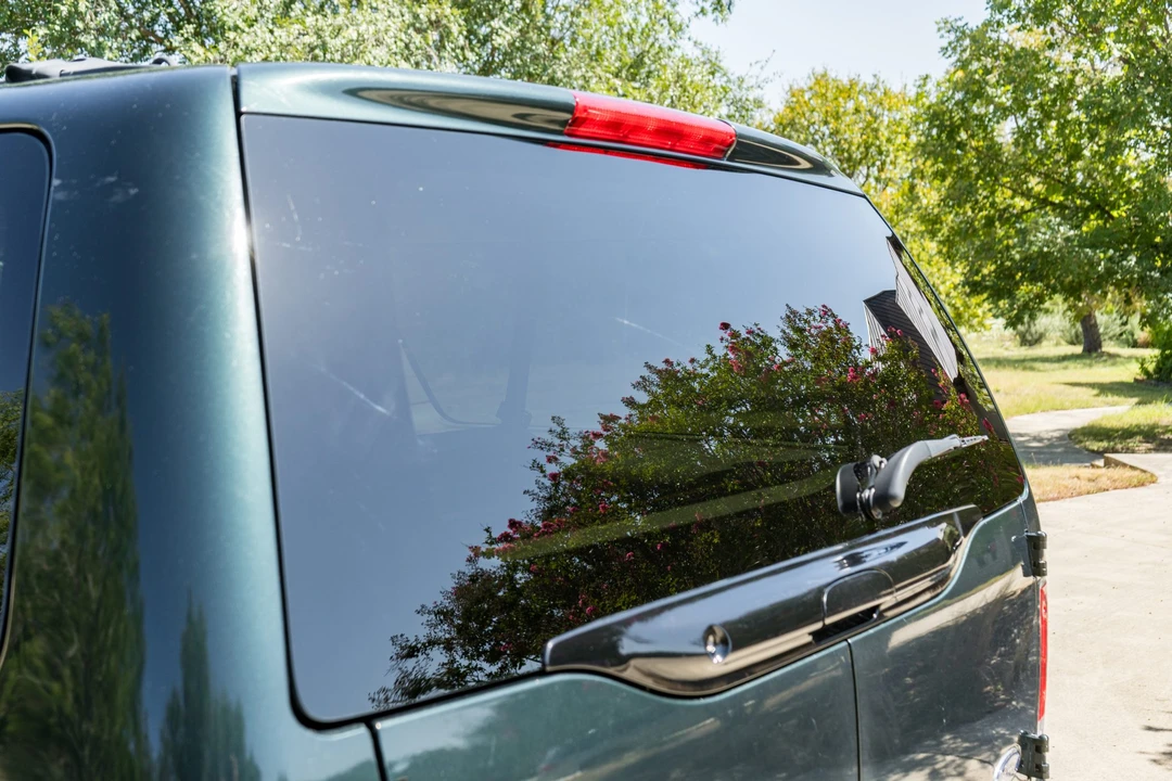 2005 Ford Excursion - Image 28 of 31