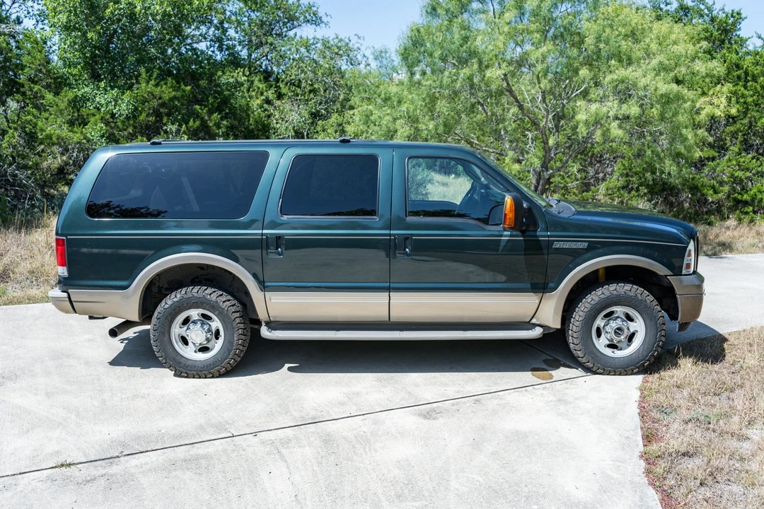 2005 Ford Excursion - Image 4 of 31