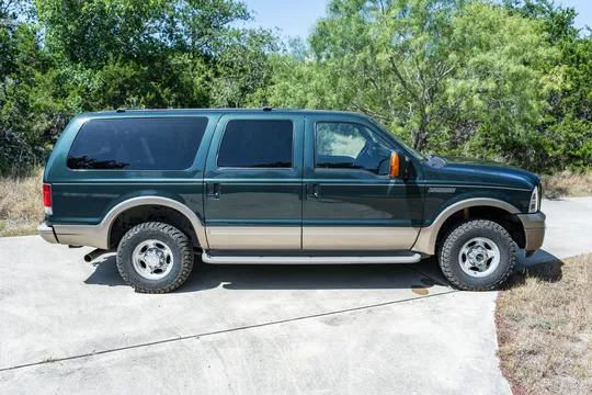 2005 Ford Excursion - Image 4 of 31