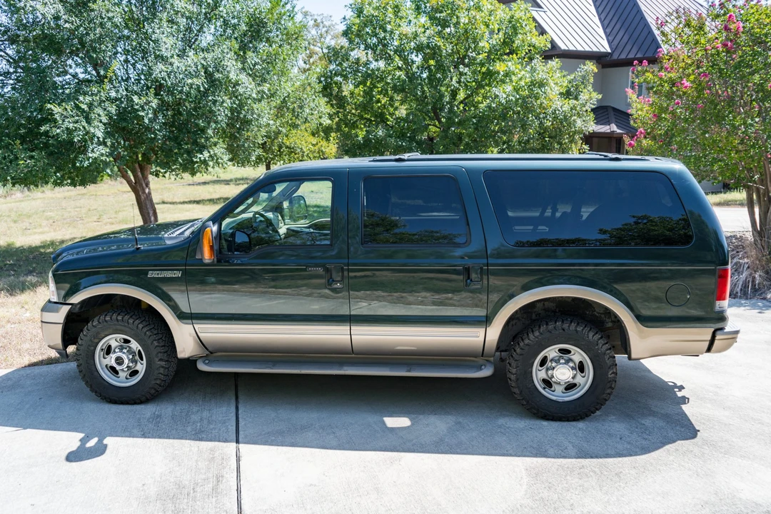 2005 Ford Excursion - Image 8 of 31