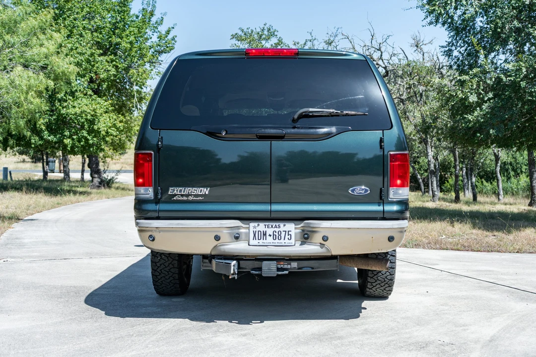 2005 Ford Excursion - Image 6 of 31