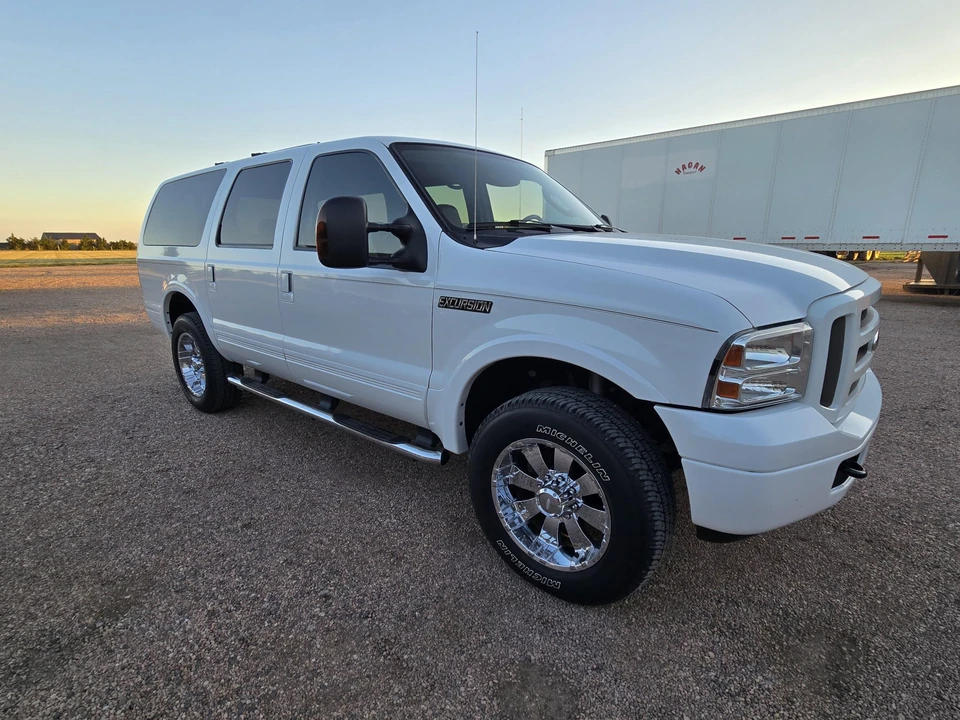 2005 Ford Excursion - Image 5 of 31