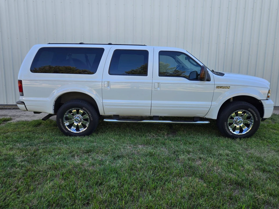 2005 Ford Excursion - Image 6 of 31
