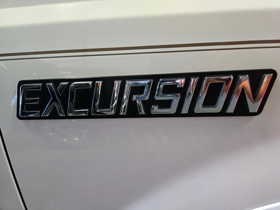2005 Ford Excursion - Image 29 of 31