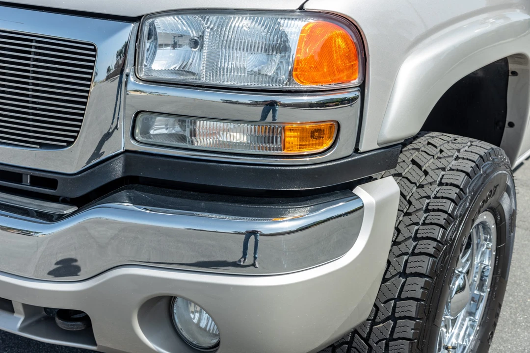 2005 GMC Sierra Heavy Duty 2nd Gen - Image 23 of 31