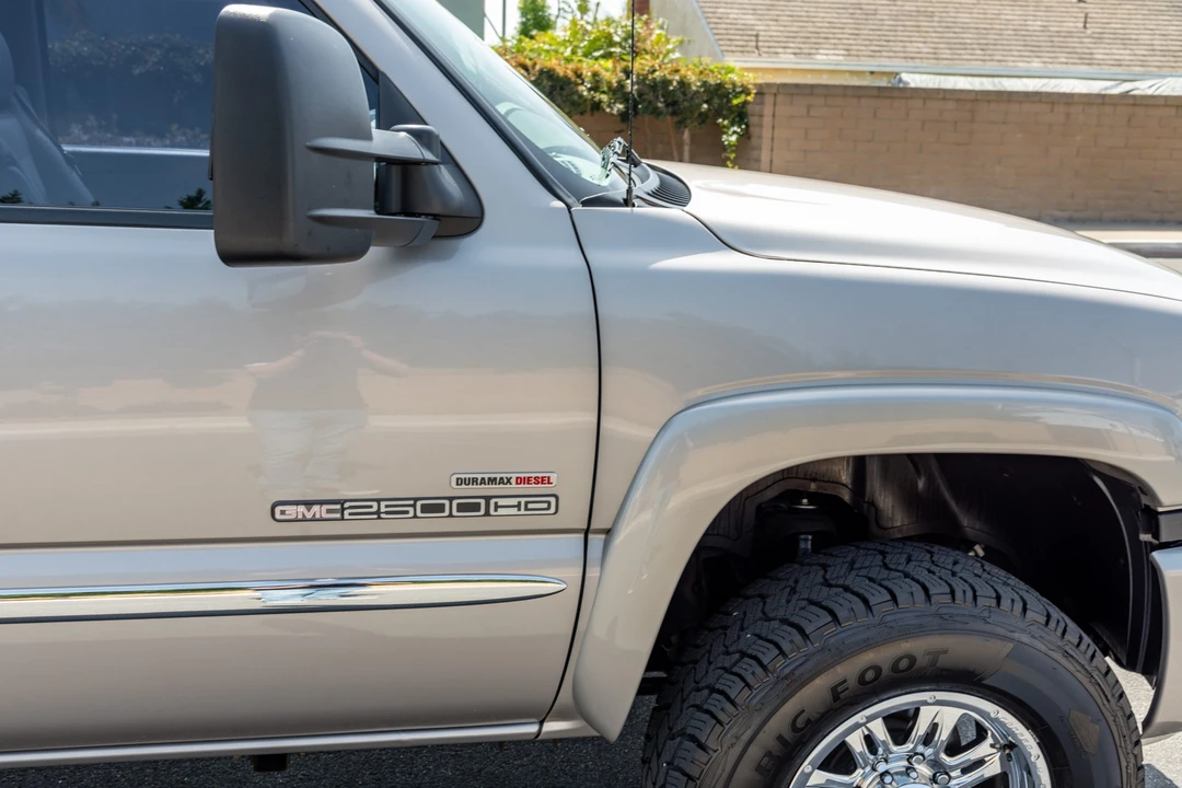 2005 GMC Sierra Heavy Duty 2nd Gen - Image 27 of 31