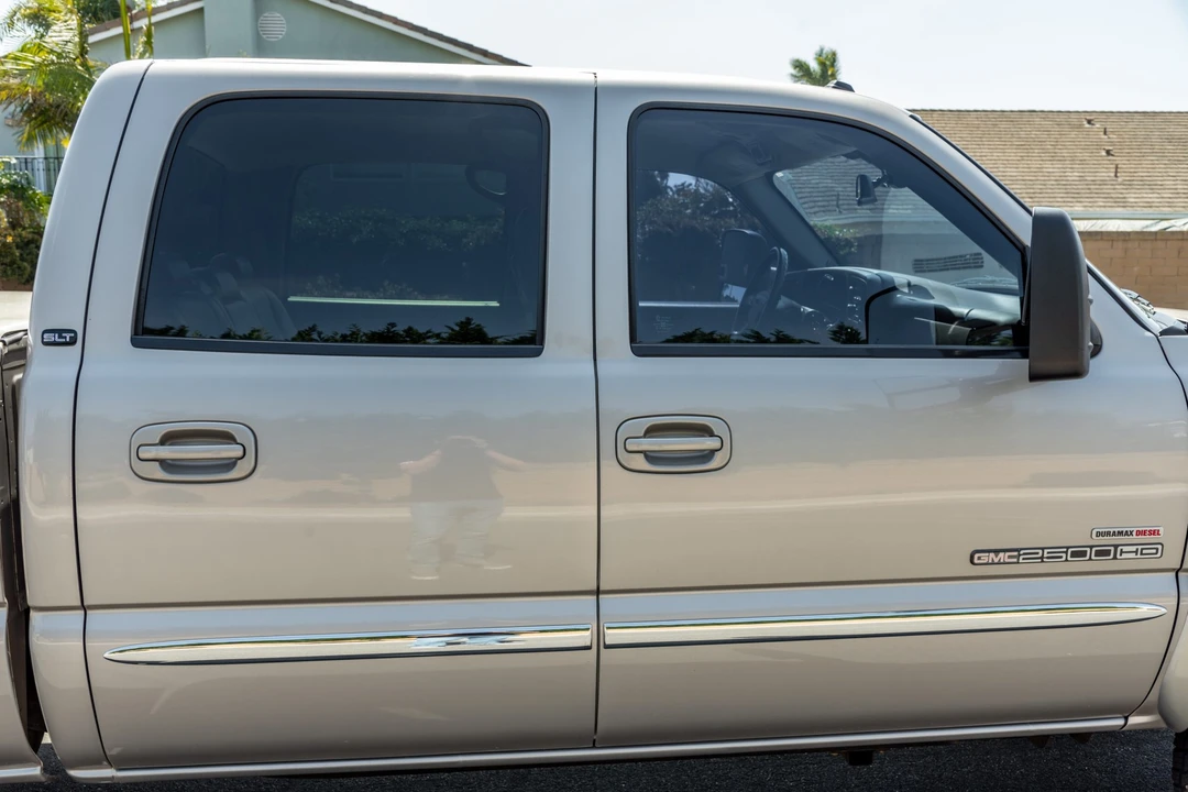 2005 GMC Sierra Heavy Duty 2nd Gen - Image 30 of 31