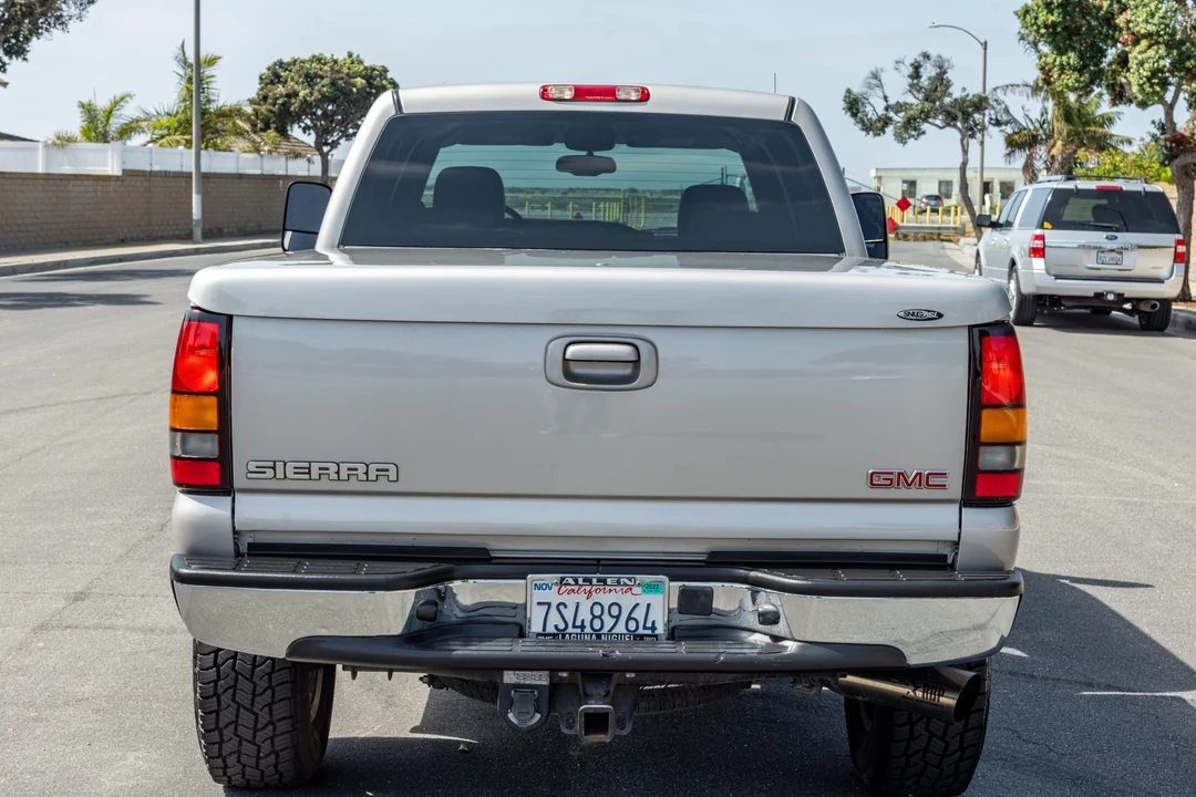 2005 GMC Sierra Heavy Duty 2nd Gen - Image 7 of 31