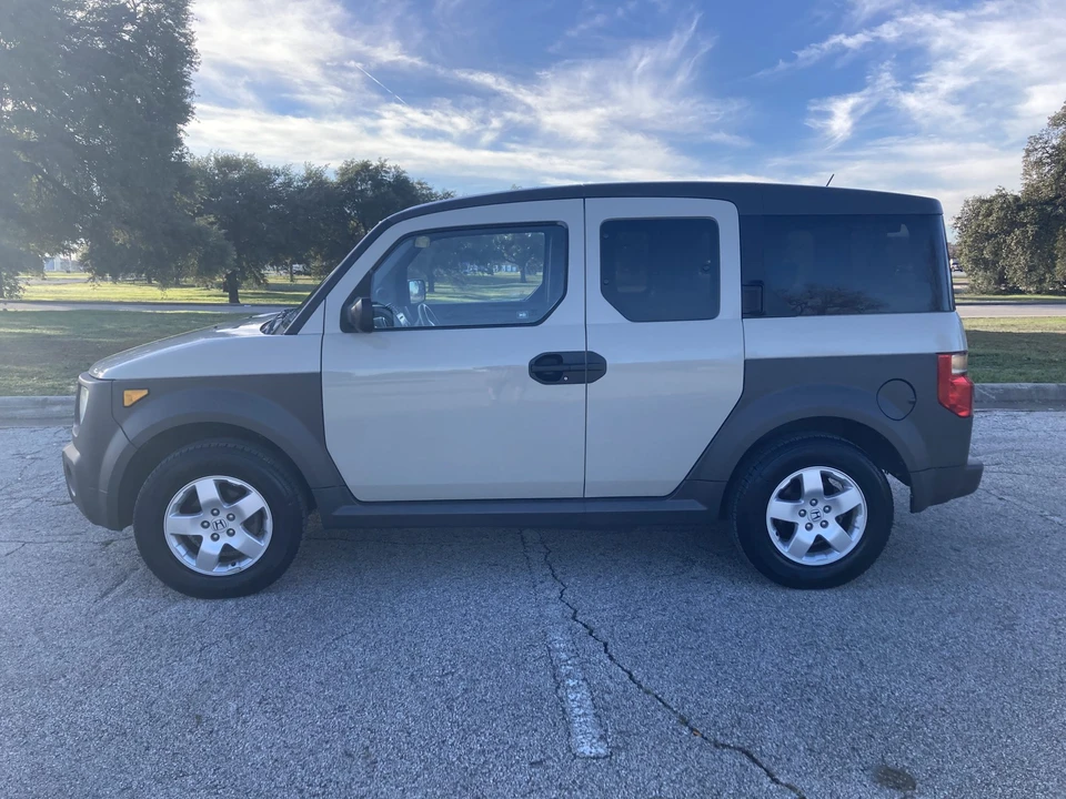 2005 Honda Element - Image 6 of 31