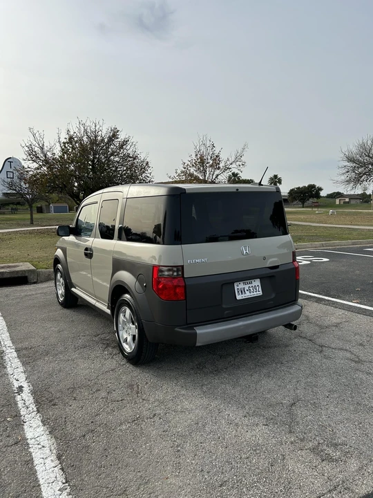 2005 Honda Element - Image 9 of 31
