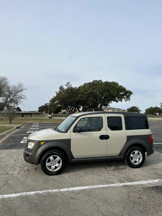 2005 Honda Element - Image 5 of 31