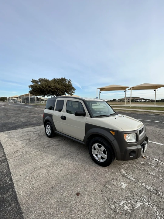 2005 Honda Element - Image 17 of 31
