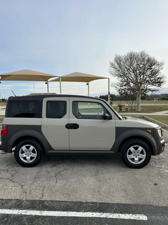 2005 Honda Element - Image 15 of 31